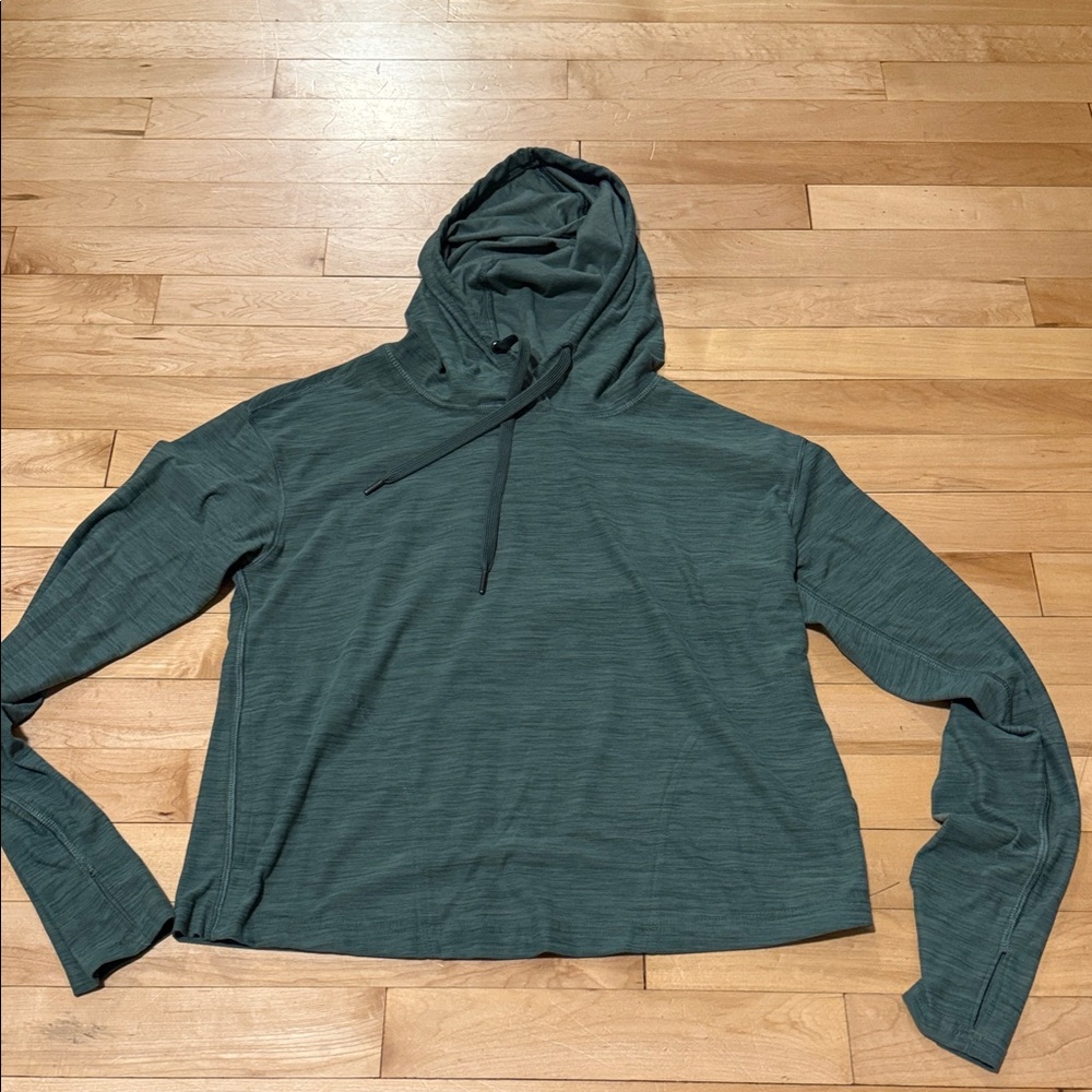 Old Navy slightly cropped lightweight hoodie